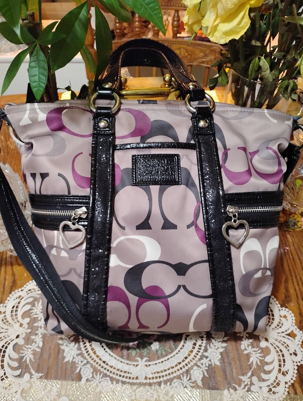 COACH POPPY!  Taupe, Purple & Cream! Black Glitter Straps & Trim! Coach Hearts!